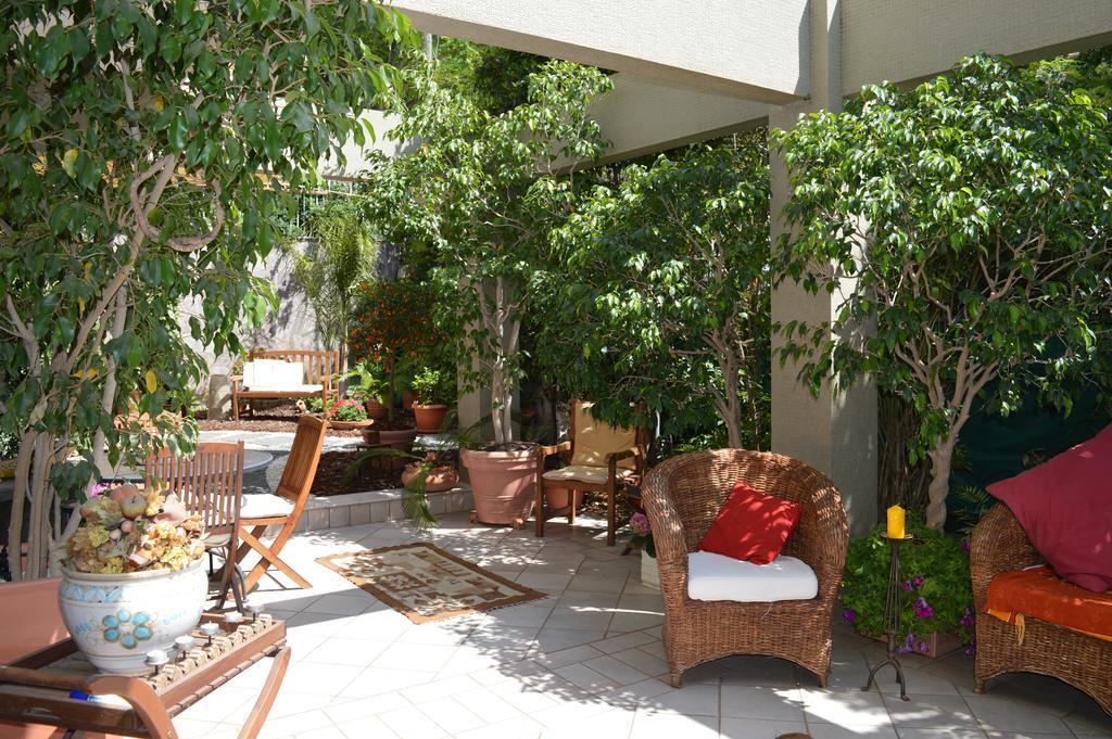 B&B Mondello Holiday Palermo Buitenkant foto
