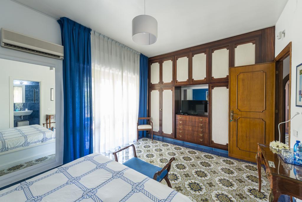 B&B Mondello Holiday Palermo Buitenkant foto