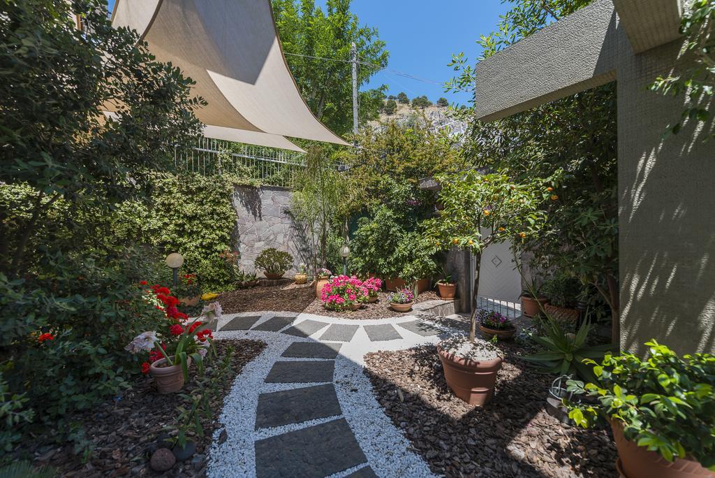 B&B Mondello Holiday Palermo Buitenkant foto